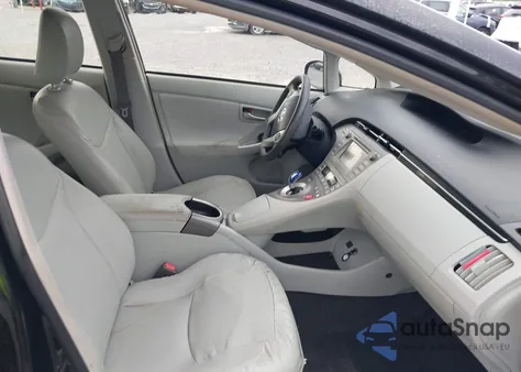 2015 Toyota Prius Three from USA, damaged, VIN JTDKN3DU4F1932827